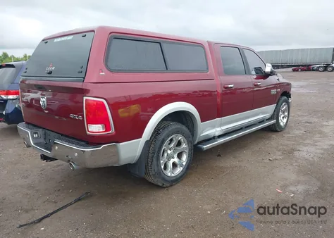 2017 Ram 1500 Laramie 4X4 6'4 Box z USA, uszkodzony, nr VIN 1C6RR7VT5HS774521